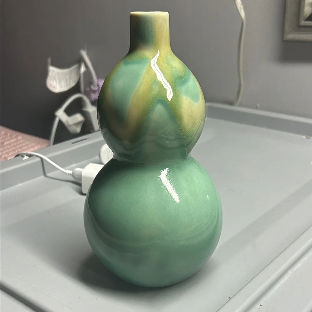 Japanese Gourd Shaped Saki Bottle Vase Green Drip Glaze Size 8.5